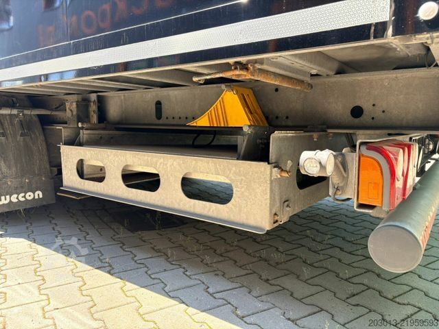 Box trailer WECON AIK 218 Volumenkoffer Anhänger