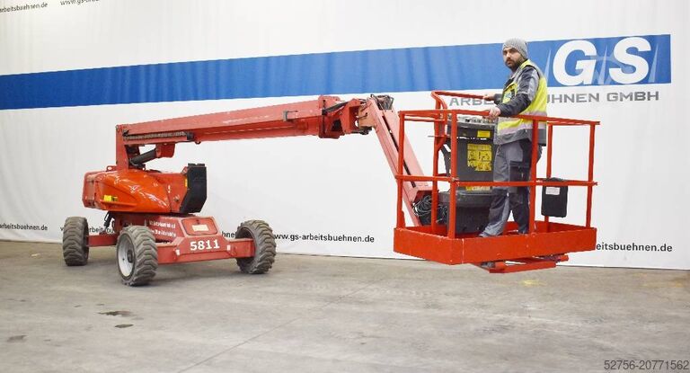 Gelenkteleskoparbeitsbühne JLG E600JP