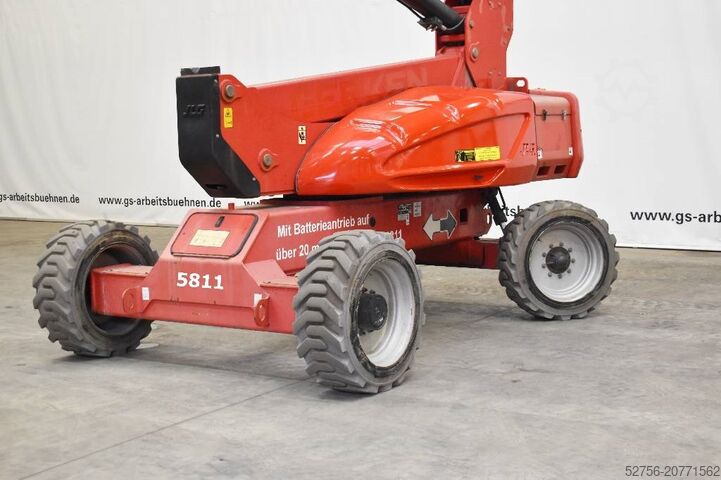 Gelenkteleskoparbeitsbühne JLG E600JP