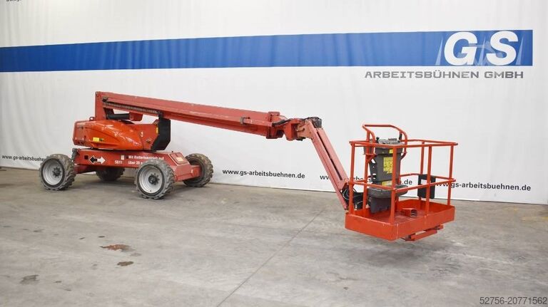 Gelenkteleskoparbeitsbühne JLG E600JP