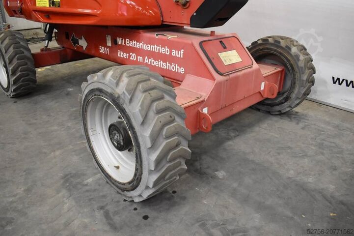 Gelenkteleskoparbeitsbühne JLG E600JP