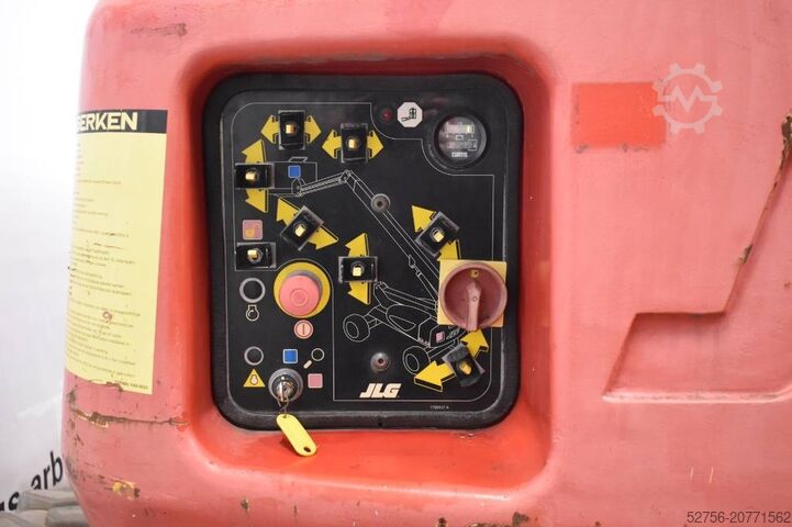 Gelenkteleskoparbeitsbühne JLG E600JP