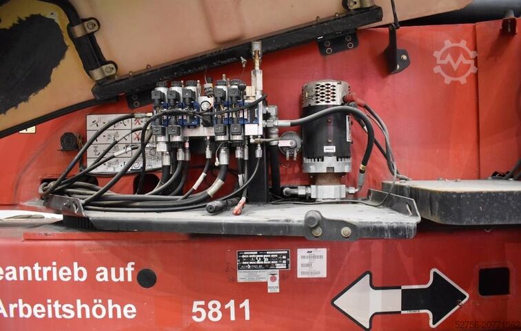 Gelenkteleskoparbeitsbühne JLG E600JP