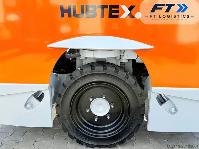  Hubtex DQ45-D TRIPLEX 5500 FORK POSITIONER