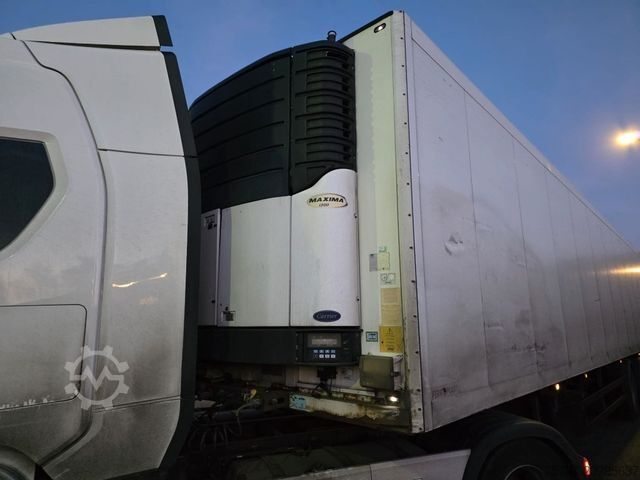 Kühlauflieger SCHMITZ CARGOBULL City Tiefkühler, 2. Achs drehbar, 3 to Ladebordw