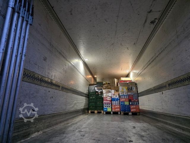 Kühlauflieger SCHMITZ CARGOBULL City Tiefkühler, 2. Achs drehbar, 3 to Ladebordw