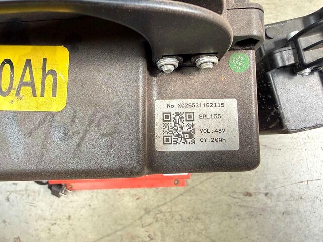 2x Akku + Ladegerät 2022 Linde MT12 MT15 Linde 48V