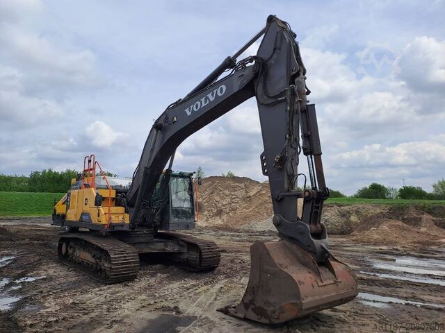 Raupenbagger Volvo EC 300 EL