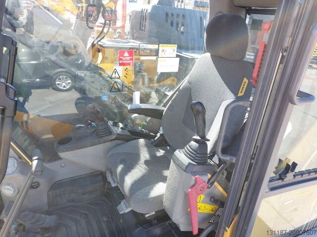 Raupenbagger Volvo ECR 235 EL