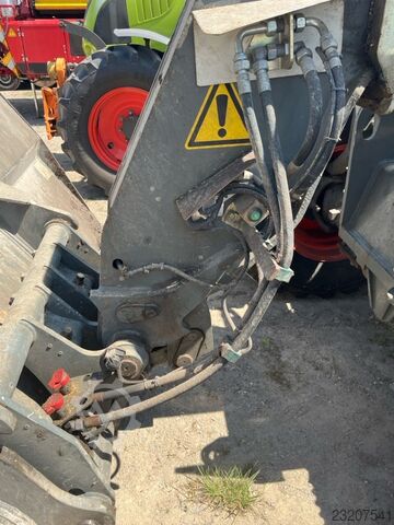 CLAAS SCORPION 9055 CLAAS SCORPION 9055