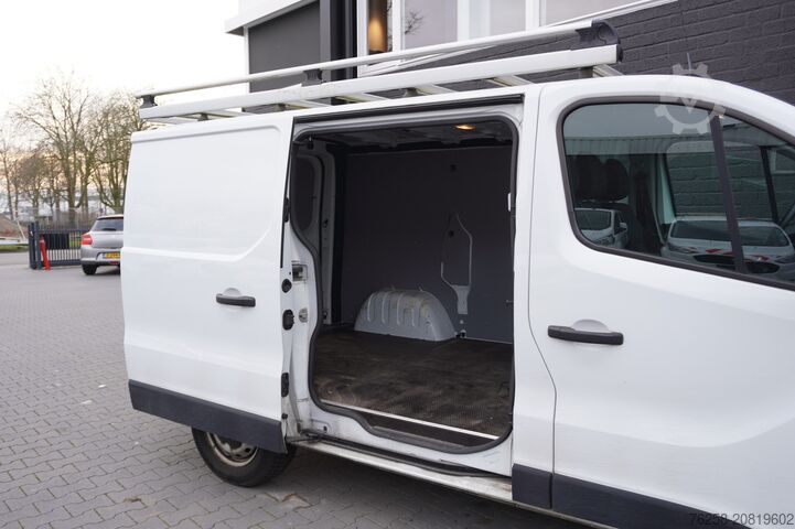 Kastenwagen Renault Trafic 2.0 dCi 120PK - EURO 6 - Airco - Navi - ...