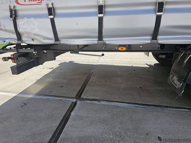 Schiebeplanen FLIEGL SDS 390
