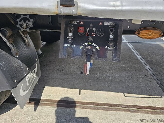 Schiebeplanen FLIEGL SDS 390