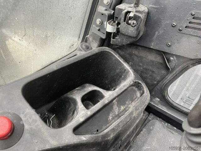 Elektro 4 Rad-Stapler Linde E25-01