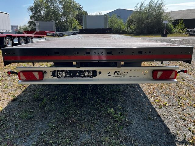 Open semitrailer Fliegl 3-Achs Jumbo Sattelauflieger Plateau