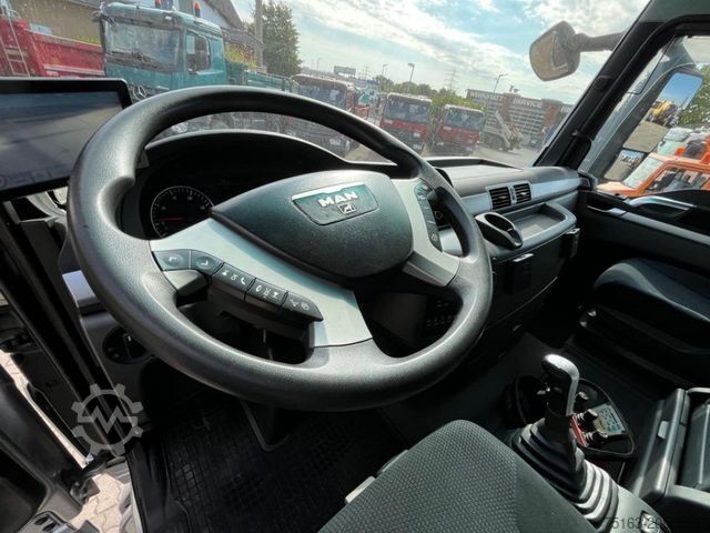 LKW mit Pritsche (offen) MAN TG-X 26.400 6x2 Pritsche Heckkran Palfinger PK 2