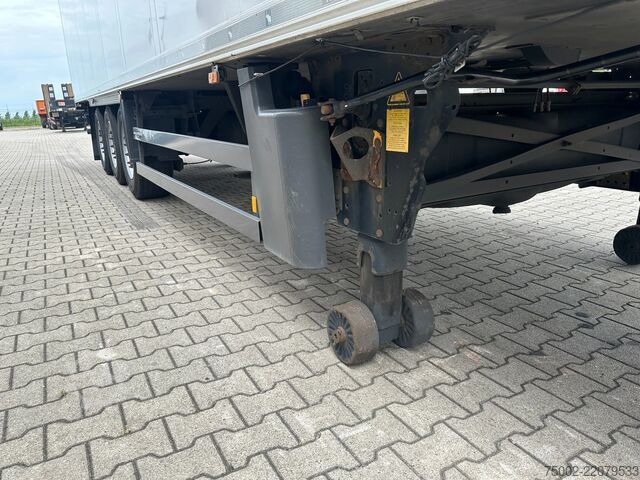 Refrigerated/frozen transport Schmitz Cargobull CARRIER VECTOR 1950 D/E / DISCBRAKES / NL-TRAILER