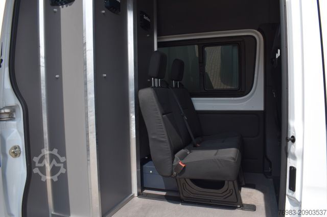 High top van MERCEDES-BENZ 316 CDI Sprinter Mixto 4x4 7 G-Tronic 5 Sitzer