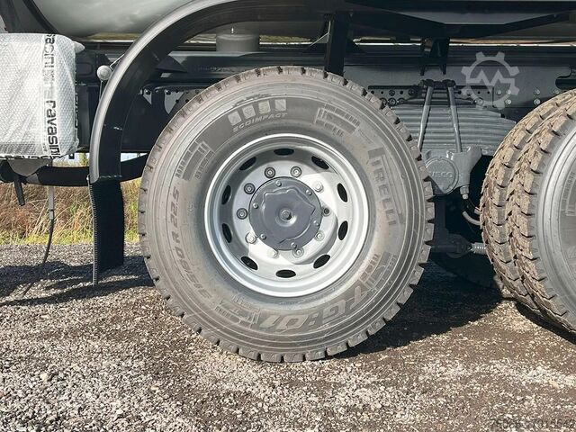 Tankwagen Iveco T-Way AD380T43H AT Fuel Tank Truck (4 units)