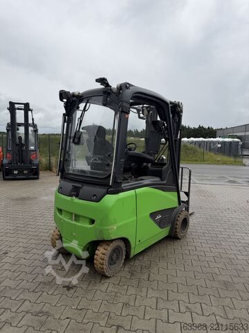 Electric 4-wheel forklift Linde E20PH-02