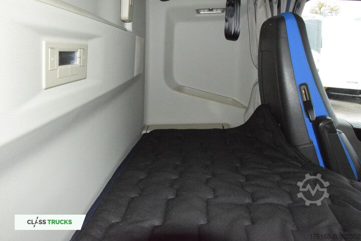 Standard tractor unit VOLVO FH 460 Globetrotter XL i-Save