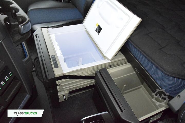 Standard tractor unit VOLVO FH 460 Globetrotter XL i-Save