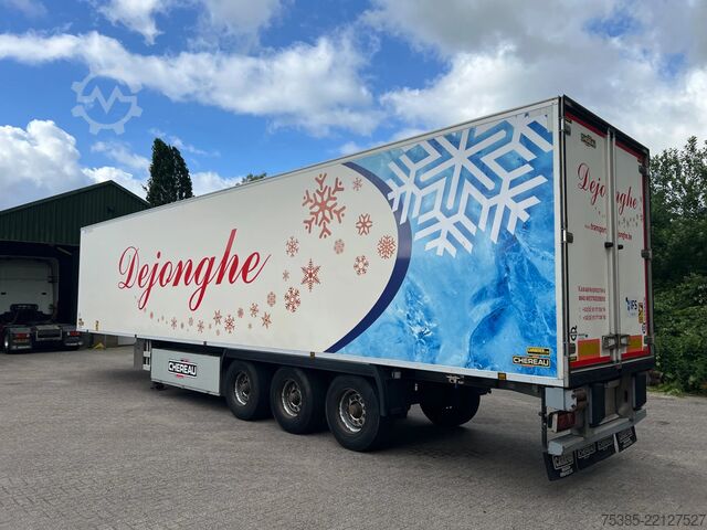 Refrigerated/frozen transport Chereau Full chassis 7cm walls