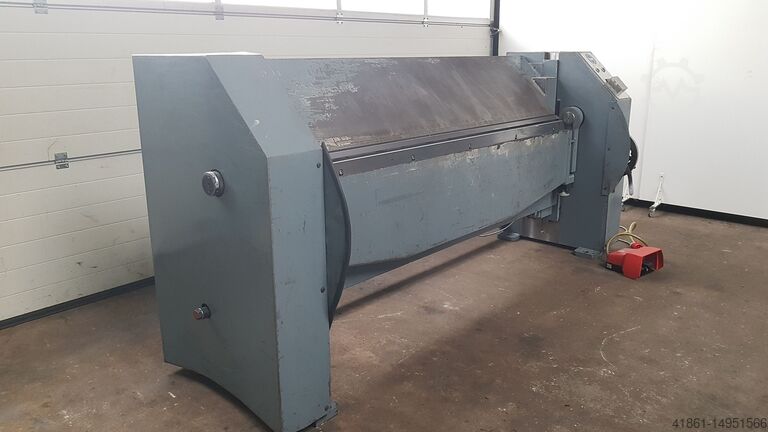 Universal folding machine RAS 6720  2040x3.5