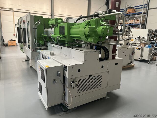 Injection moulding machine Krauss Maffei KM 300 - 2000 CX
