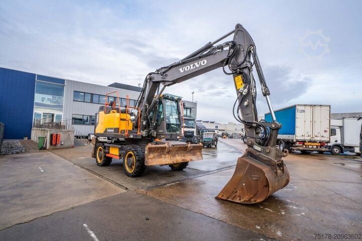Crawler excavator VOLVO EW160E