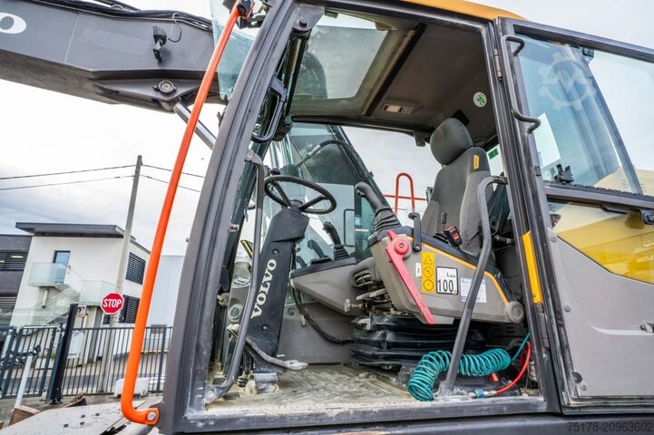 Crawler excavator VOLVO EW160E