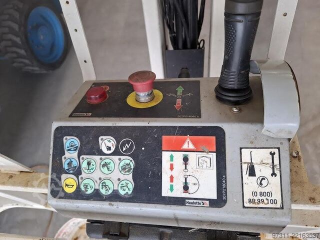 Articulated boom lift Haulotte HA15 IP