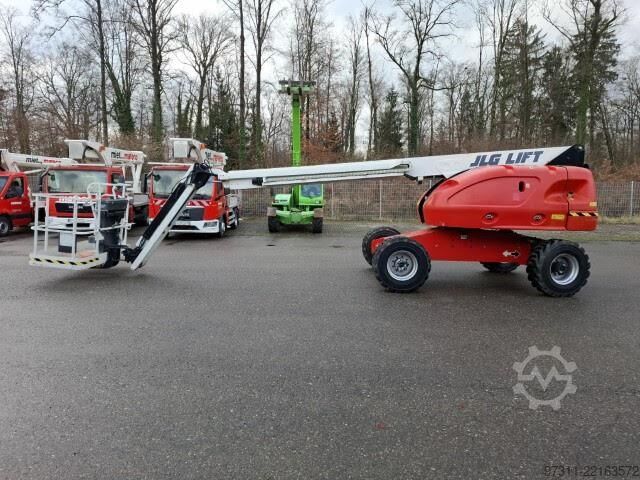 Telescopic boom lift JLG 460SJ