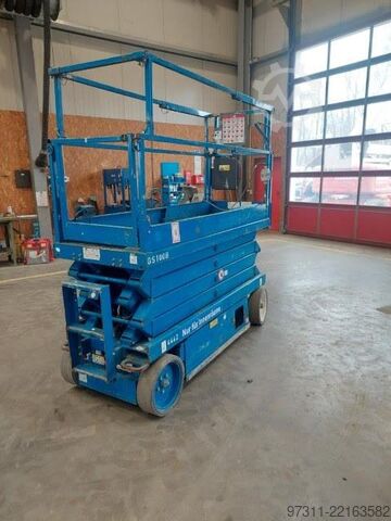 Scissor lift SkyJack SJIII 3226