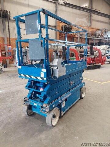 Scissor lift SkyJack SJIII 3226