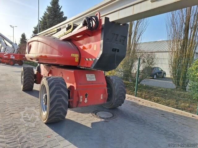 Articulated boom lift JLG 1250AJP