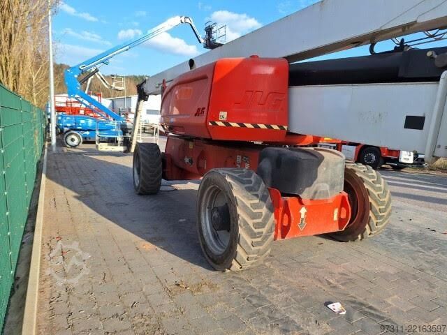 Articulated boom lift JLG 1250AJP