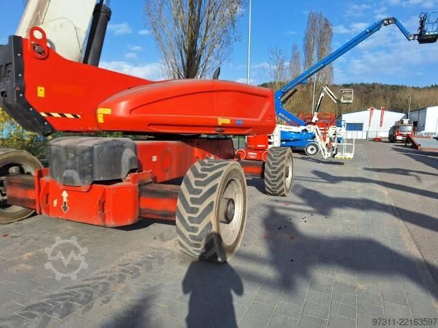 Articulated boom lift JLG 1250AJP