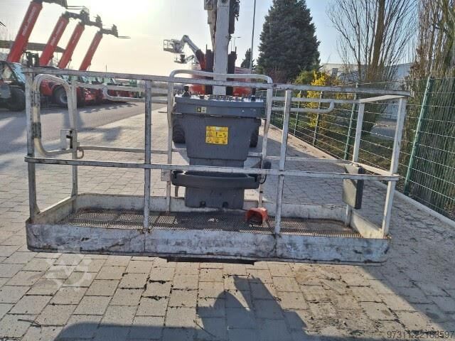 Articulated boom lift JLG 1250AJP