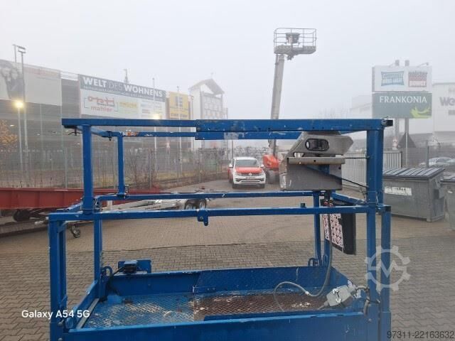 Scissor lift SkyJack SJIII 3219