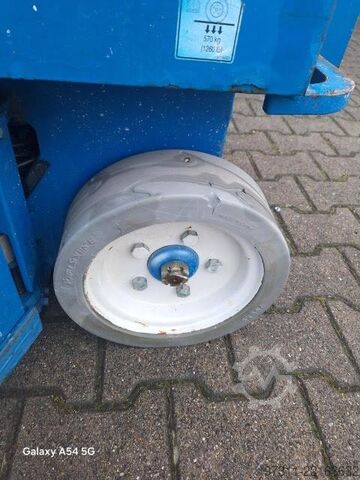 Scissor lift SkyJack SJIII 3219