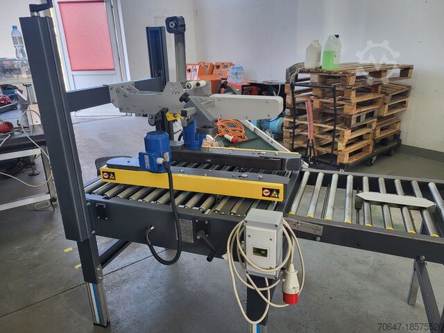 Carton packaging machine with roller conveyor Siat S.p.a. S8/4-CE