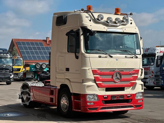 Standard tractor unit MERCEDES-BENZ MP3 1855 4x2BL Schausteller/Retarder/AHK*Slider