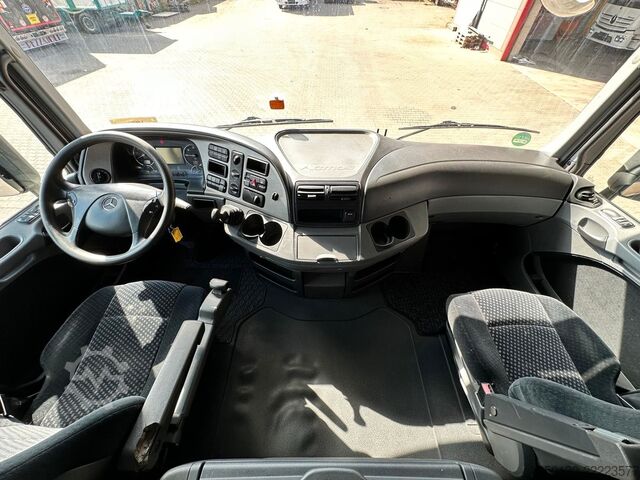Standard tractor unit MERCEDES-BENZ MP3 1855 4x2BL Schausteller/Retarder/AHK*Slider
