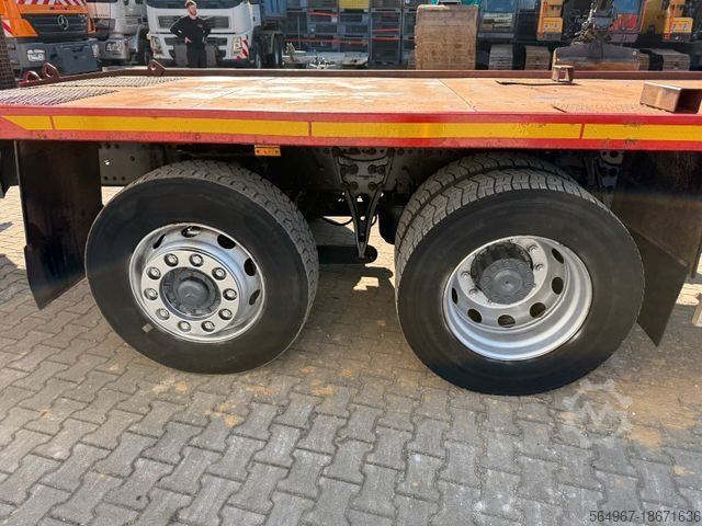Abschleppwagen MERCEDES-BENZ 2540 Actros Baumaschinetransporter hydr. Rampe