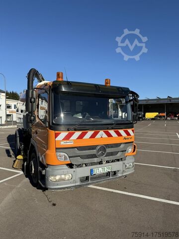 Kehrmaschine Bucher - GMeiner - Giletta VT 651 Dual HD