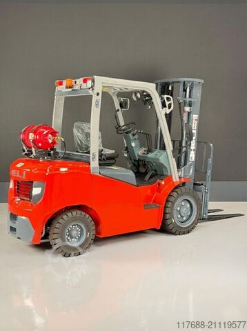 LPG front loader Heli CPYD25-G3- GAS  2,5t 3,3m Hub - KUBOTA - Garantie