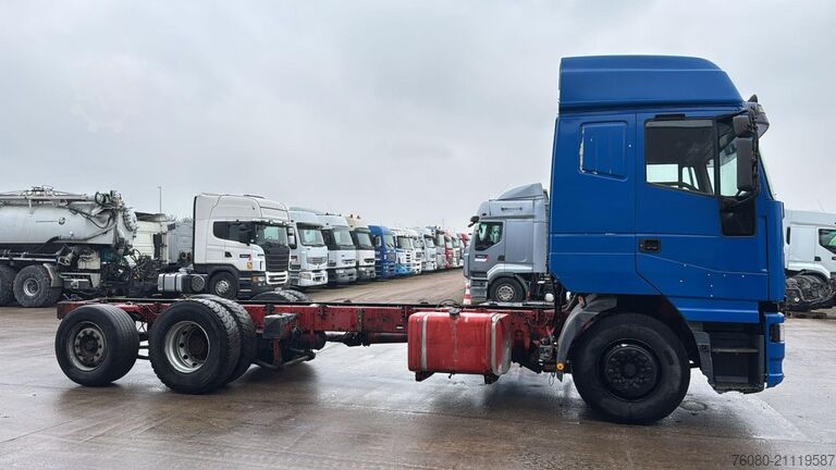 Fahrgestell mit Fahrerhaus Iveco EUROSTAR 440 E 42 (MANUAL PUMP / POMPE MANUELLE...