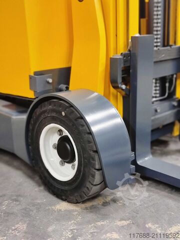 Schubmaststapler Jungheinrich ETV C20 - Out&-Indoor - Service Neu - Batterie 80%