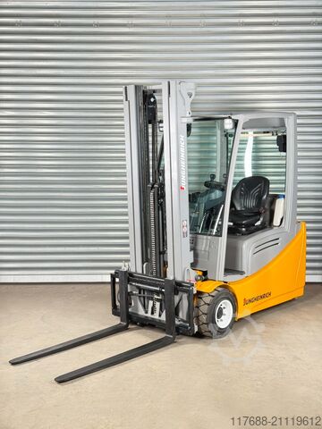 Elektro 4-Rad Jungheinrich EFG 220 - Service Neu - Batterie 82% Garantie